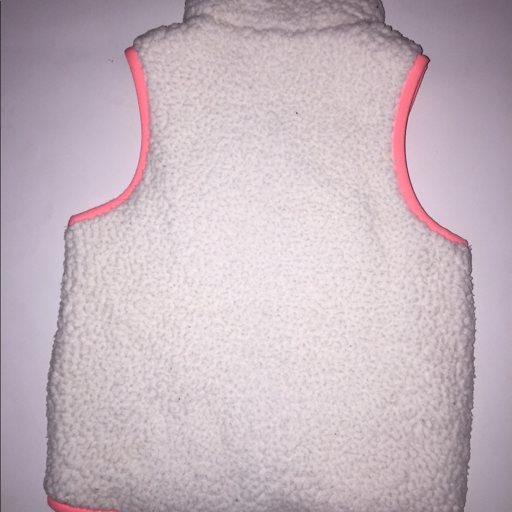 XS Cat & Jack Sherpa Vest - Picture 2 of 8